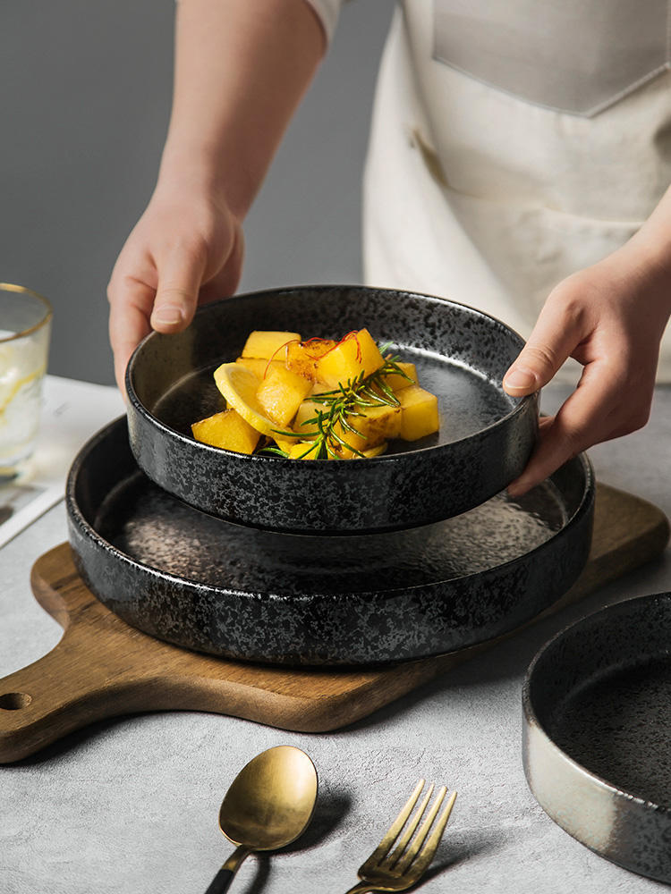 Fuente para hornear de cerámica vintage con acabado esmerilado de Creative Restoration