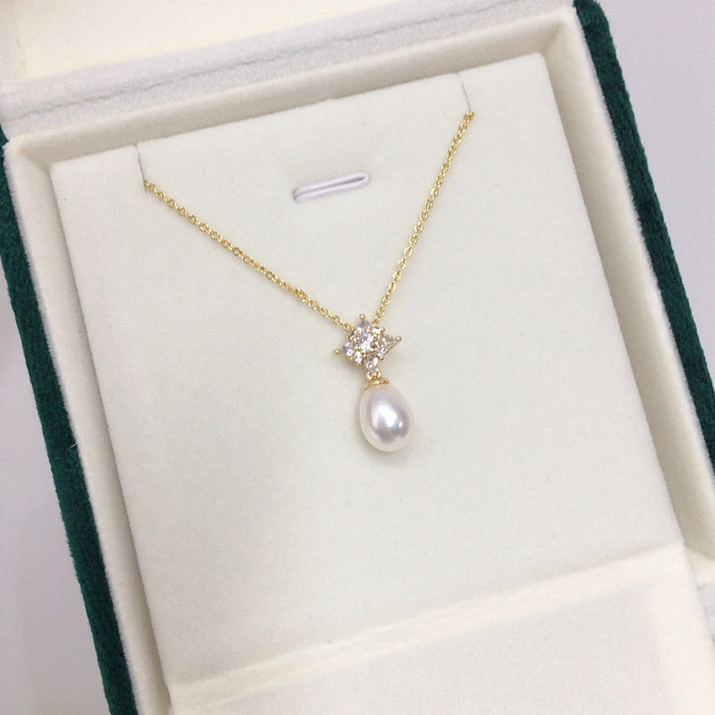Natural Freshwater Pearl Drop-shaped Pearl Necklace