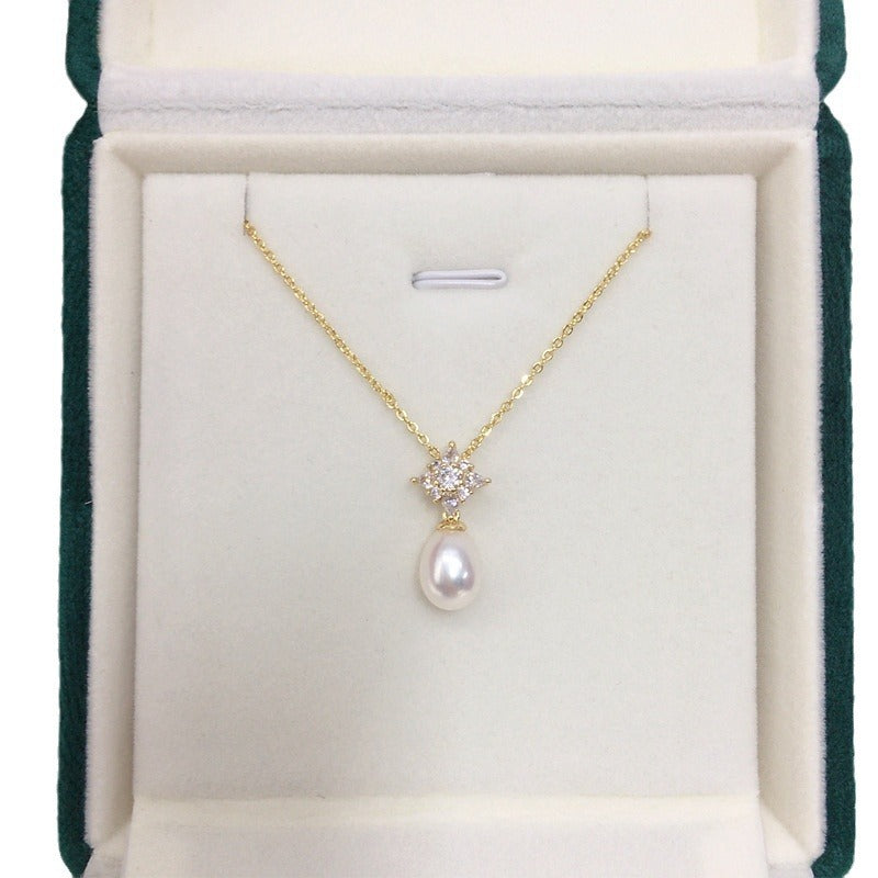 Natural Freshwater Pearl Drop-shaped Pearl Necklace