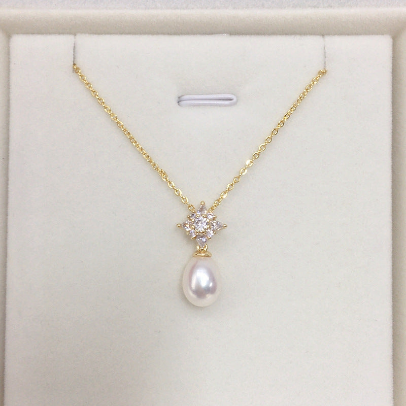 Natural Freshwater Pearl Drop-shaped Pearl Necklace